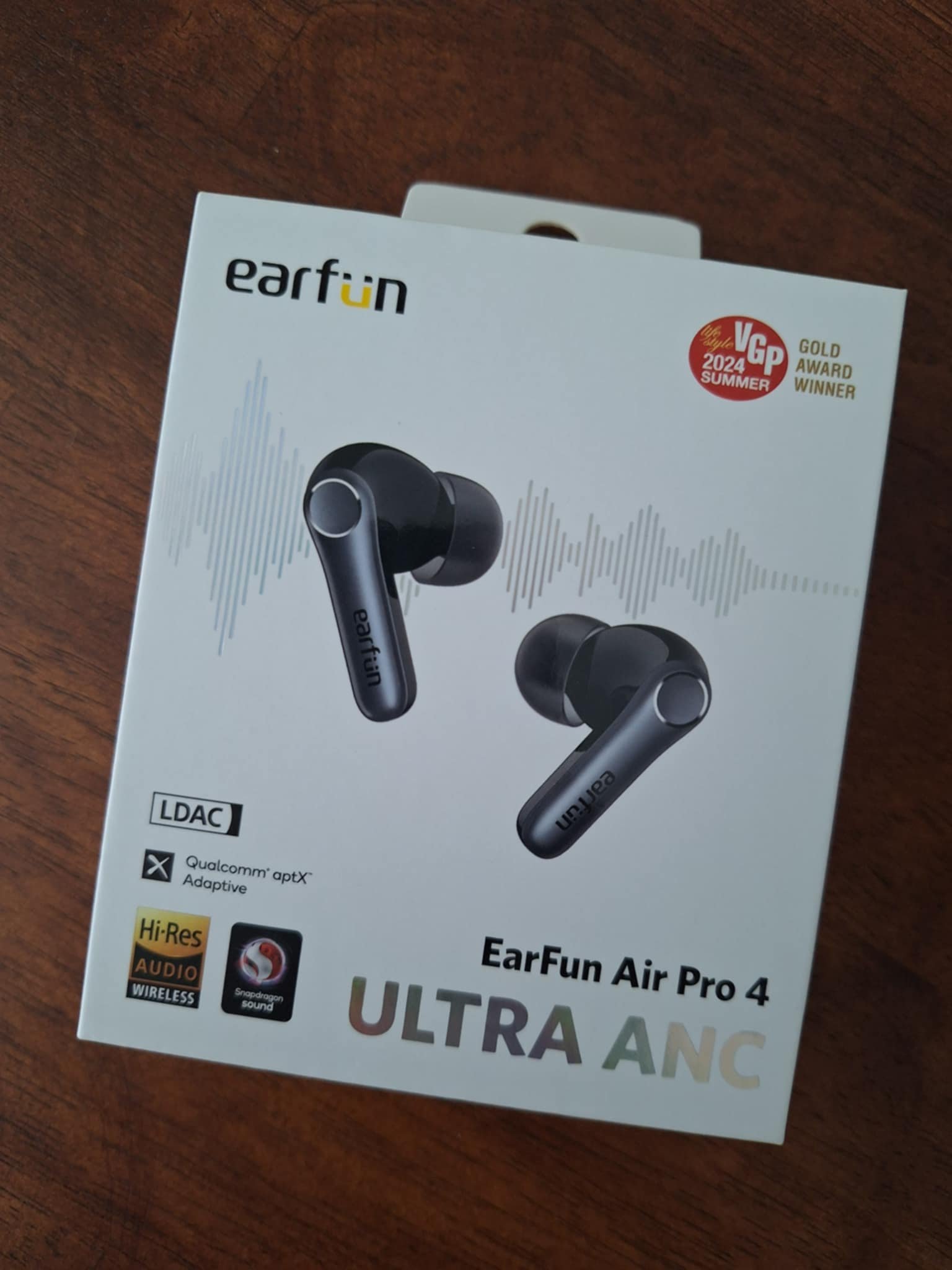 EarFun PRO 4